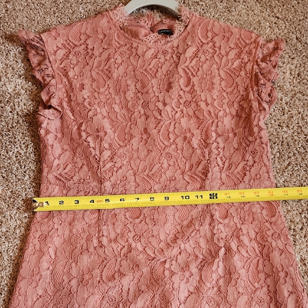 Delicate Dusty Pink Lace Dress Size S - Picture 13 of 16